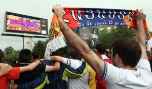 Armenian soccer fans (Photo by Photolure)