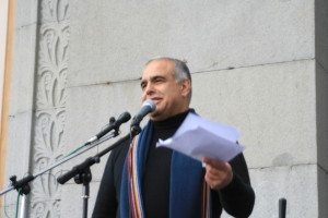 Raffi Hovannisian address thousands gathered on Freedom Square last month. (Photo by Khatchig Mouradian)