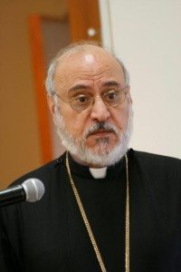 Archbishop Choloyan addresses conference (Photo: Tom Vartabedian)