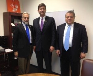 Rep. Brad Schneider (D-IL-10) with ANCA Chairman Ken Hachikian (left) and ANC-Illinois Chairman Claude Ohanesian on Sept. 16.