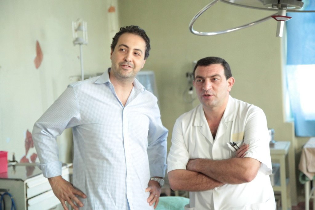 Dr. Raffy Karamanoukian (Left) and Dr. Igor Zakharyan enjoying a light-hearted moment in the operating suite