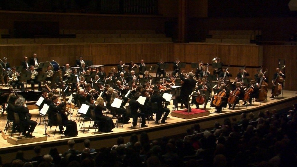 Participating in the concert were the London Philharmonia Orchestra, conducted by Vassily Sinaisky; Royal Opera House soprano Anush Hovhannisyan; world-famous violinist Sergey Khachatryan; and the Philharmonia Voices Choir, conducted by Aidan Oliver.