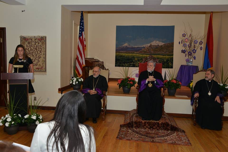 His Holiness Aram I Meets the Youth in New York