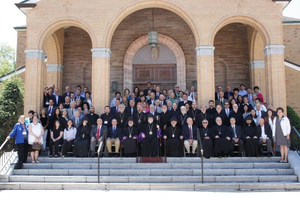 Group shot of the NRA delegation and priests with His Holiness Aram I on the steps of St. Stephen’s Church in Watertown (Photo: Tom Vartabedian)