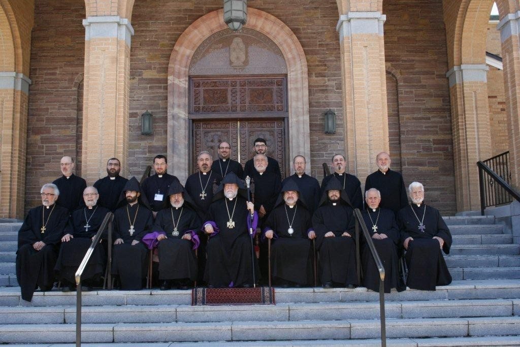 Group shot of the clergy with His Holiness Aram I (Photo: Tom Vartabedian)