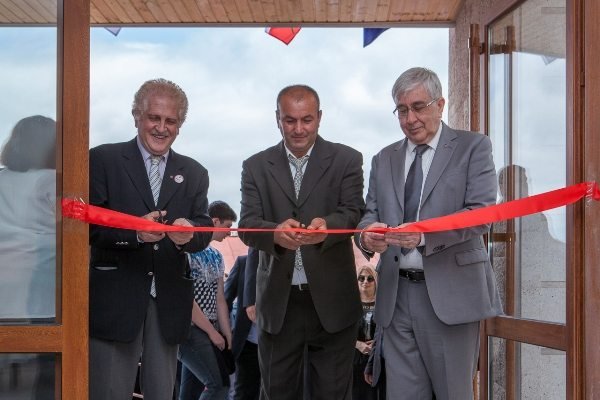 A scene from the ribbon-cutting ceremony of the Khackmach community center