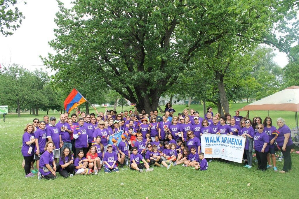 The walkers carried banners that read, “ARS Walk Armenia” and “100th Anniversary of the Genocide,” and distributed flyers about the mission of the ARS, St. Jude's Children Cancer Research Center, and the film 'Women of 1915,' drawing great interest from bystanders