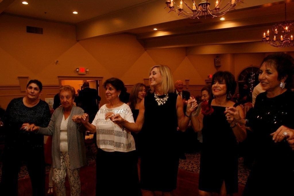 Merrimack Valley Armenians dance up a storm in Haverhill for a church benefit.
