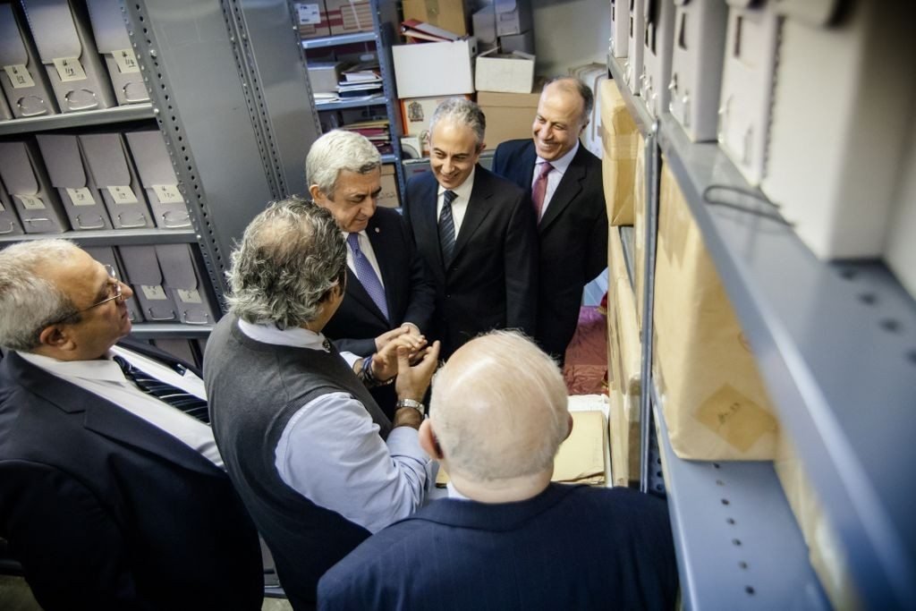 Sarkisian visiting the ARF archives (Photo: Aaron Spagnolo)