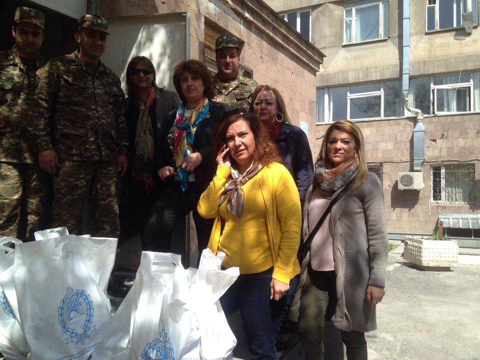 ARS members in Armenia visiting the military hospital in Yerevan to distribute care packages to wounded soldiers (Photo: ARS CEB)