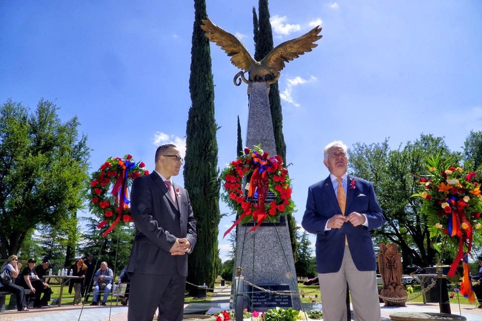 ANCA Chairman Raffi Hamparian (left) with Congressman Costa (D-CA) at Soghomon Tehlirian's gravesite in Fresno on April 22 (Photo: ANCA)