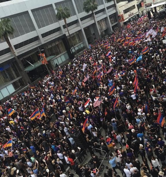 An overhead shot of the more than 60,000-strong crowd at Sunday’s Rally for Justice at the Turkish Consulate in LA (Photo: Asbarez)