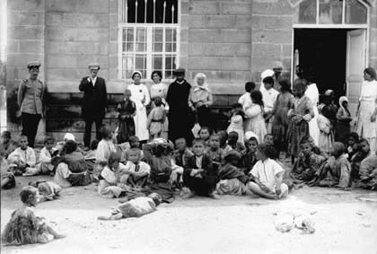 Armenian orphans in Vagharshapat (Echmiadzin), Summer 1915 - Photo- Armenian National Archives