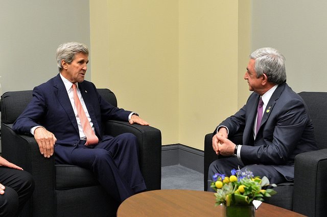 Secretary Kerry Meets With Armenian President Sarkisian at the 2016 Nuclear Security Summit in Washington (Photo: U.S. Secretary of State)