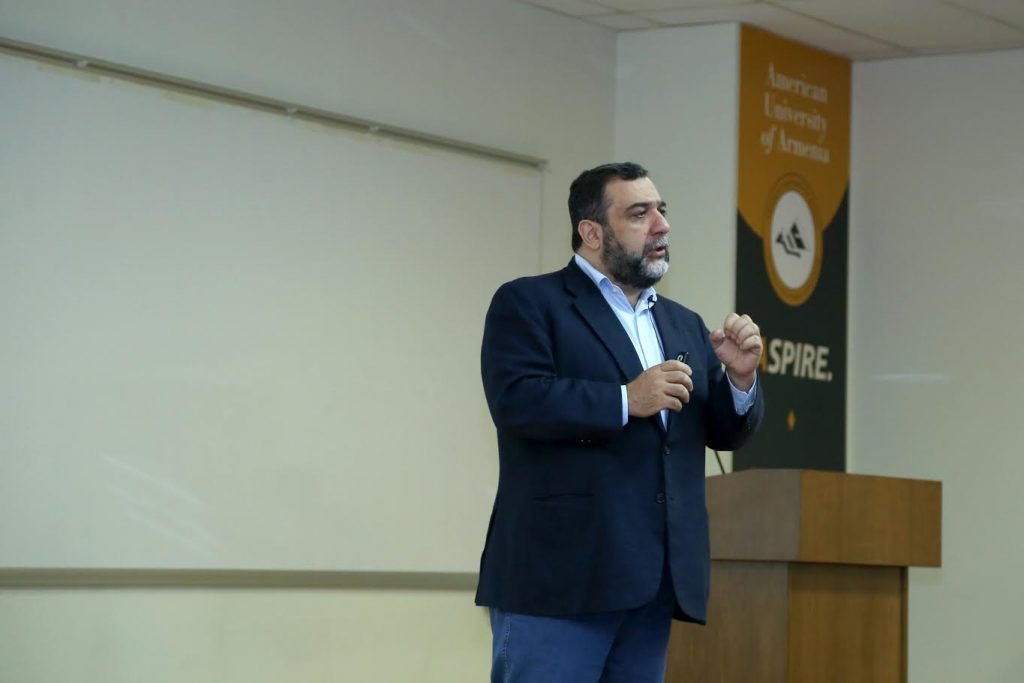 Vardanyan speaking at AUA (Photo: AUA)